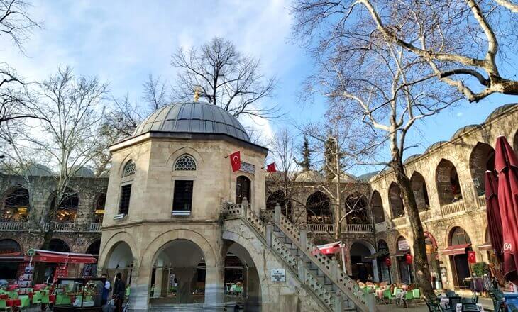 Bursa Kozahan avlusu ve tarihi han mimarisi