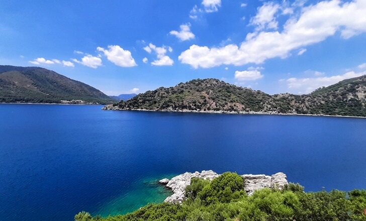 Marmaris İ&ccedil;meler koyu ve Aşıklar Tepesi&rsquo;nden manzara