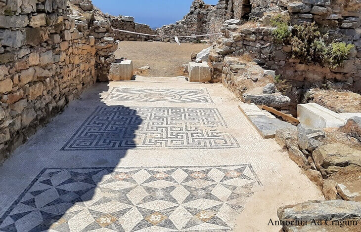 Antiochia ad Cragum Antik Kenti mozaikli zemin – geometrik desenli Roma dönemi döşemesi, Gazipaşa, Antalya