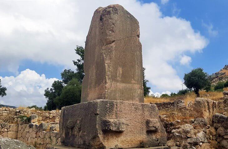Ksanthos Yazıtlı Dikme Mezar – Likya dilinde yazıt bulunan anıt mezar, Antalya