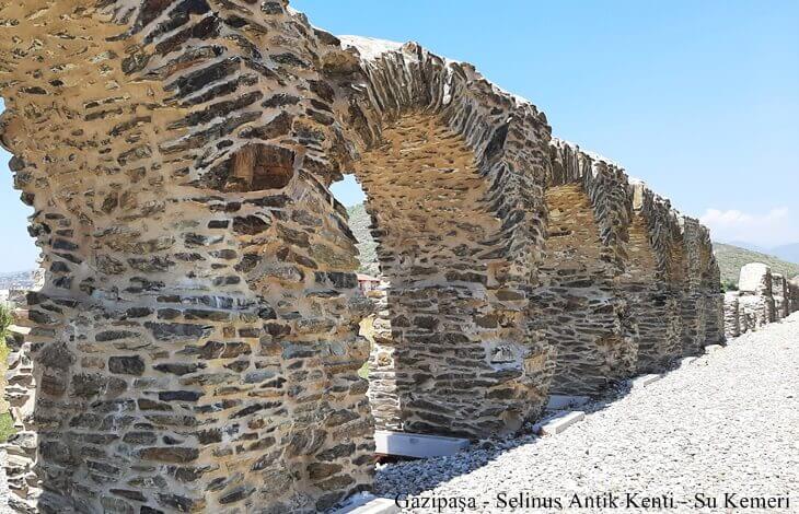 Selinus Antik Kenti su kemerleri – Gazipaşa, Antalya’da Roma dönemi taş kemer yapısı