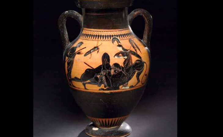 Herakles&rsquo;in Nemea Aslanı ile m&uuml;cadele ettiği mitolojik sahne; Nemea Aslanı&rsquo;nın kalın postu ve Herakles&rsquo;in &uuml;nl&uuml; sopasıyla tasviri.