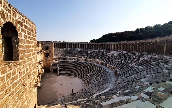 Aspendos Antik Tiyatrosu &ndash; Roma d&ouml;nemi en iyi korunmuş tiyatro yapısı, Serik, Antalya