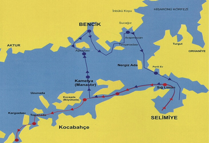 Selimiye&rsquo;den başlayan Hisar&ouml;n&uuml; K&ouml;rfezi tekne turu rotasını g&ouml;steren harita; Kamelya Adası, Bencik Koyu, Kocaada gibi duraklar detaylı olarak işaretlenmiş.