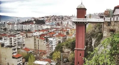 İzmir Tarihi Asansör'ün Hikayesi ve Dario Moreno Sokağı