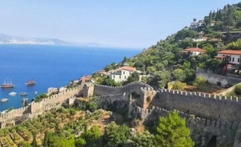 Alanya Kalesi | Tarih&ccedil;esi - Gezilecek Yerler
