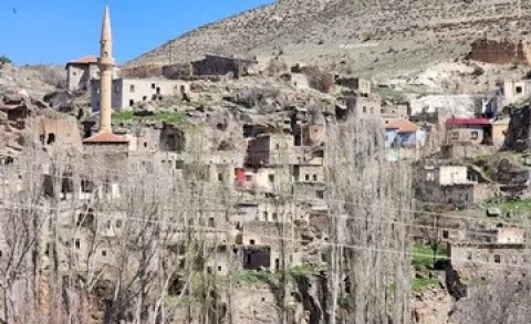 Belisırma K&ouml;y&uuml;: Ihlara Vadisi&rsquo;nin Saklı Cenneti