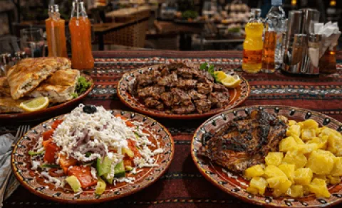 Sofya&rsquo;da Ne Yenir? En Meşhur Sofya Yemekleri ve Restoranlar