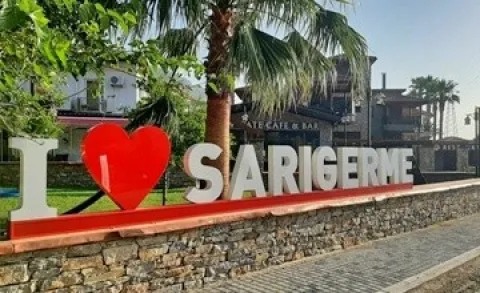 Sarıgerme Gezi Rehberi | Sar&ccedil;ed Plajı | Yeme-İ&ccedil;me | Aktiviteler
