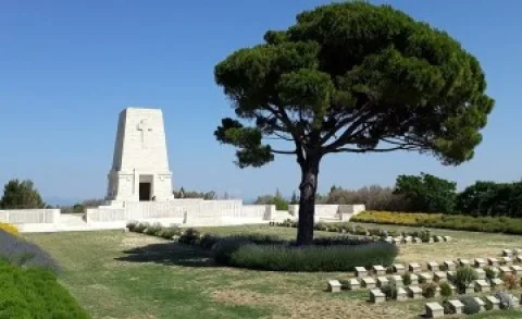 &Ccedil;anakkale Savaş Alanları'nın Yabancı Anıt ve Mezarlıkları