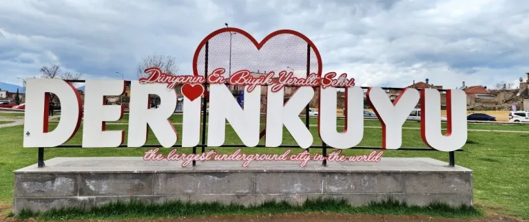 Derinkuyu Yeraltı Şehri: Kapadokya’nın En Büyük ve En Gizemli Yeraltı Kenti