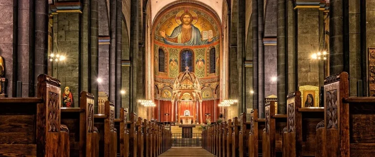 Kilise Nedir? Kiliselerin Bölümleri ve Türleri