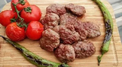 İnegöl Köftesi | İnegöl Köfte Nerede Yenir?