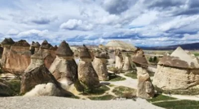 Paşabağı (Keşişler Vadisi): Kapadokya’nın En Etkileyici Peri Bacaları