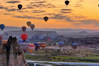 Kapadokya’da Yapılacak 16 Unutulmaz Aktivite: Balon Turlarından Vadilere