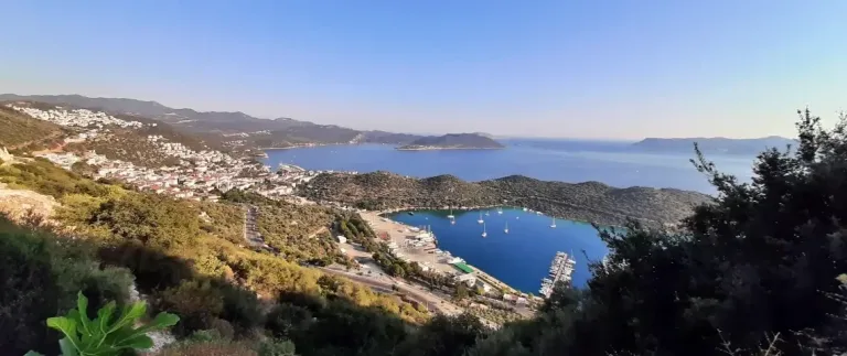 Kaş’ta Nerede Kalınır? Kaş Konaklama Bölgeleri Rehberi