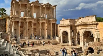 Efes Antik Kenti Yapıları: Adım Adım Gezi Rehberi