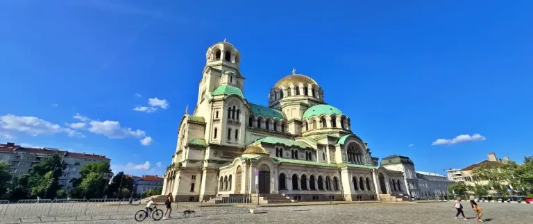 Alexander Nevsky Katedrali: Sofya’nın Altın Kubbeli Simgesi