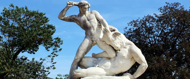 Minotor (Minotauros) Efsanesi: Labirent, Theseus ve Girit Boğası