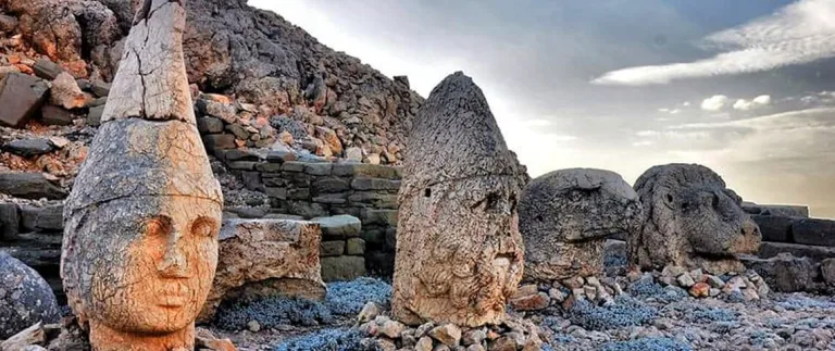 Nemrut Dağı ve Kommagene Krallığı: Antiochos’un Mirası